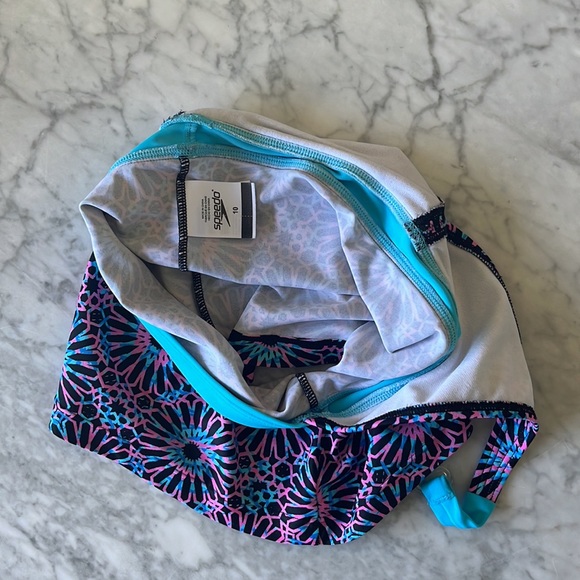 Speedo Girls Size 10 Swimsuit with 2 Tops - Picture 9 of 9